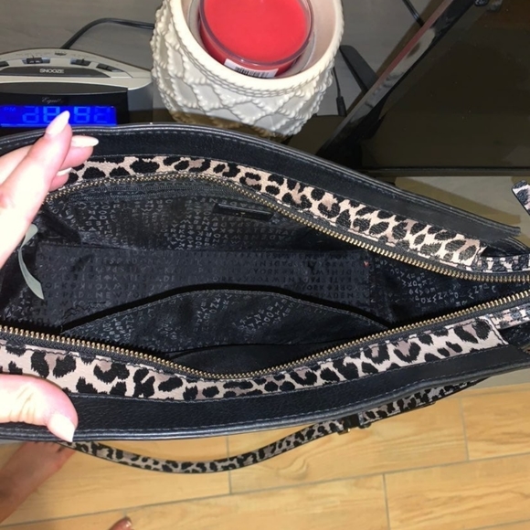 Kate Spade leopard crossbody - Picture 3 of 8
